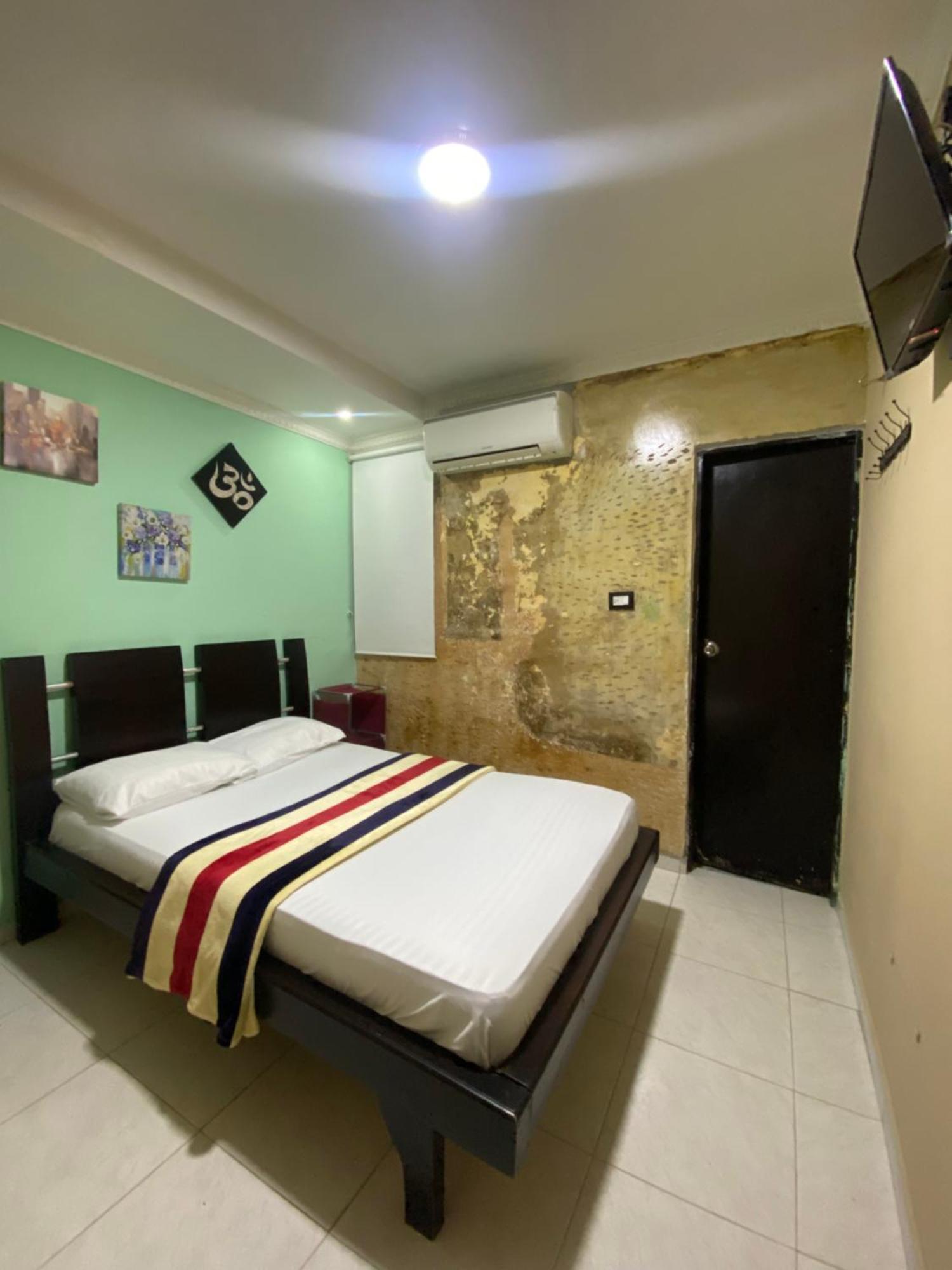 Napoles Hotel 巴耶杜帕尔 外观 照片